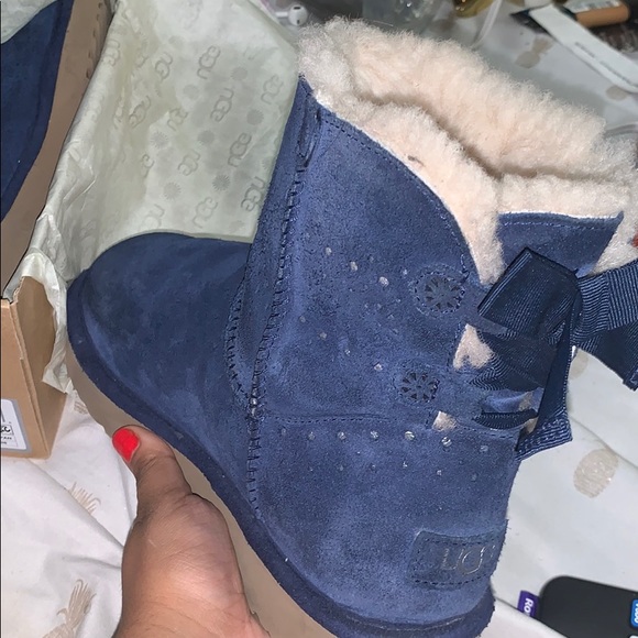 Uggs - Picture 3 of 4